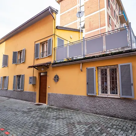 Casa Leonardo Daire Parma